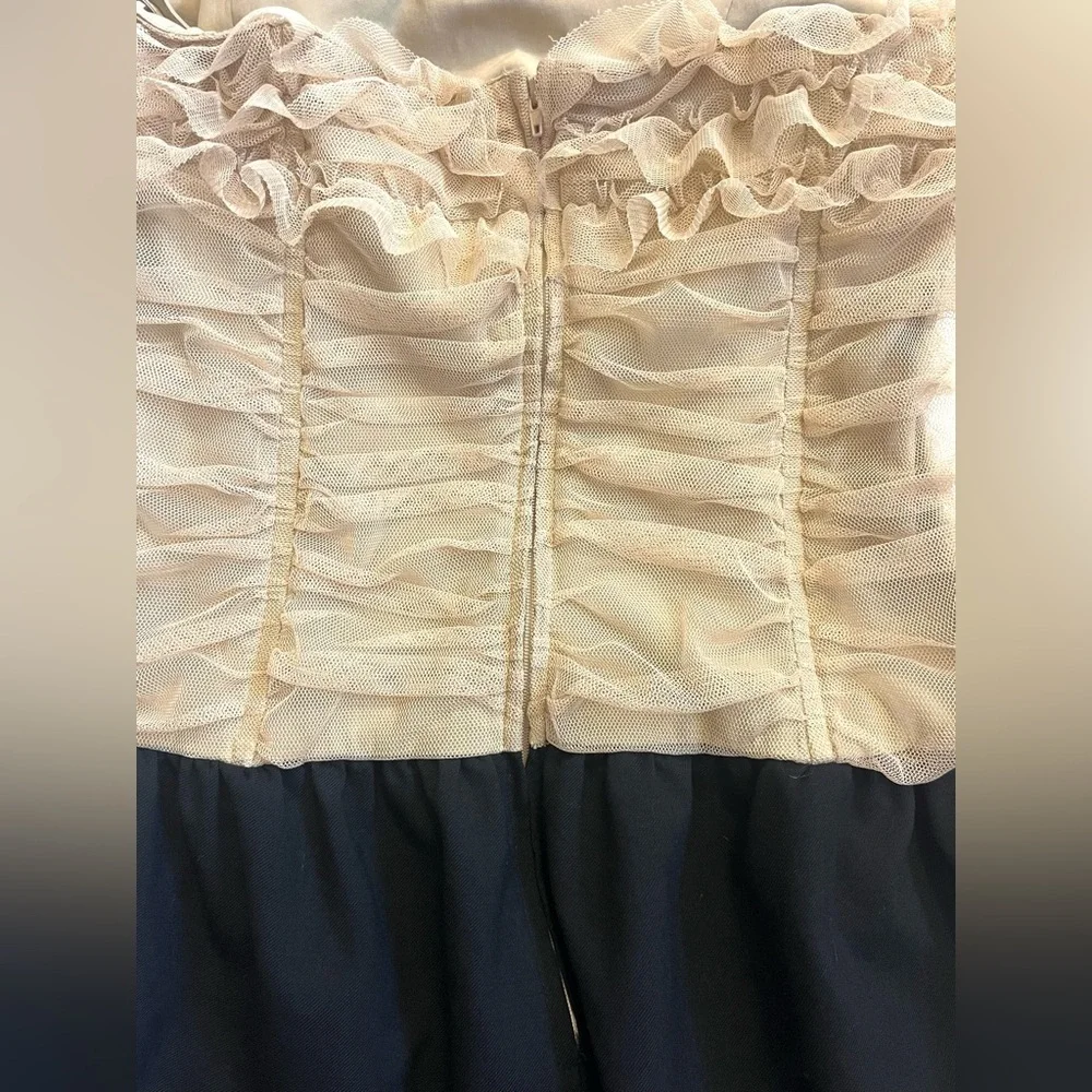 Elizabeth and James Elegant Black and Tan Strapless Wool Lace Mini Dress Size 6 - Picture 12 of 16